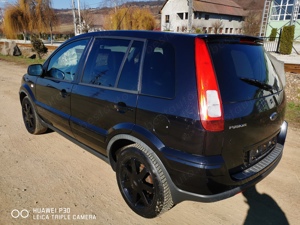 Ford Fusion Plus + an 2010 - imagine 4