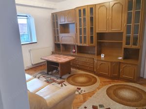 Închiriez apartament cu 2 camere  - imagine 7