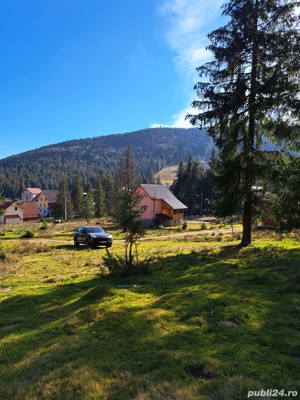 Vand terenuri sat de vacanța Vârtop 