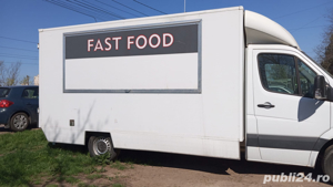 Auto-Rulotă Fast-Food