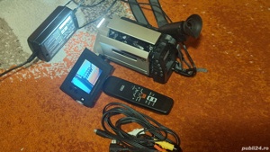 Cameră video Hi8 Hitachi VM-H855LE - imagine 2