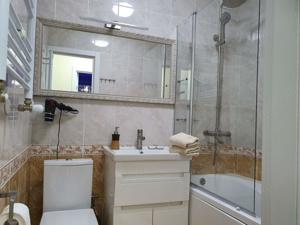 apartament cu 2 camere de vanzare zona 13 Septembrie