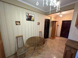 Propunem spre inchiriere garsoniera in zona centrala Piata Romana - imagine 3