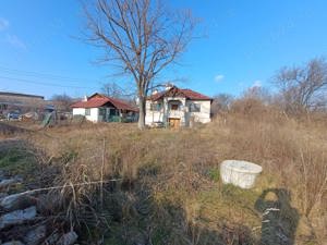 Doua terenuri de vanzare + doua case  - imagine 8