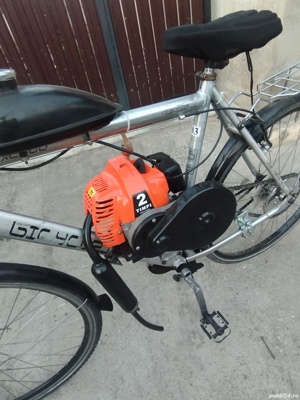 vînd bicicletă cu motor