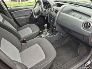 Dacia Duster 1,2 i Benzină Anul 2017 114000 km - imagine 6