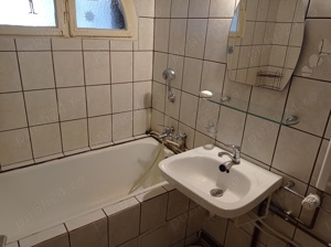 Persoana fizica închiriez apartament cu o cameră în Complex in spate la BRD  - imagine 3