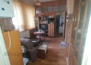 Apartament cu 3 camere de vânzare în Câmpina - imagine 8