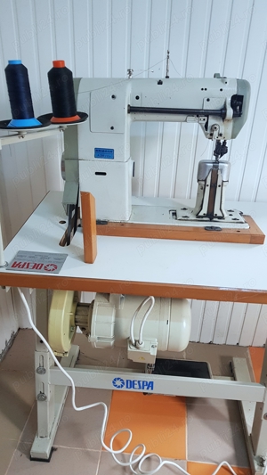 Vand masina de cusut piele  incaltaminte cu coloana si 2 ace pentru incaltaminte si marochinarie.