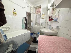 Casa central singur in curte  - 150 mp util - 411 mp curte - imagine 7