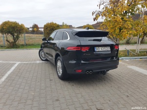 Jaguar F-Pace 2.0d AWD 4x4   - imagine 5