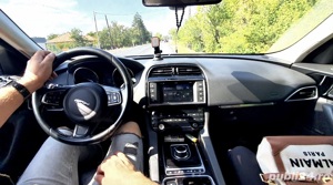 Jaguar F-Pace 2.0d AWD 4x4   - imagine 6