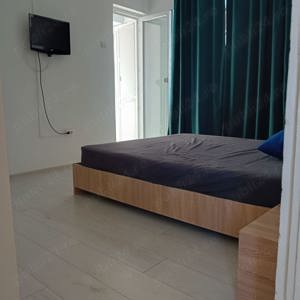 Închiriez apartament cu 3 camere în zona Bălcescu  - imagine 4