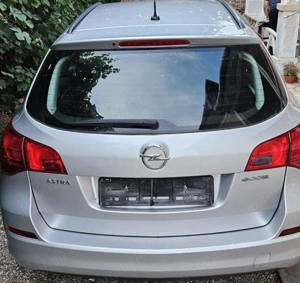 Opel Astra Diesel 1.3 CDTi - imagine 2