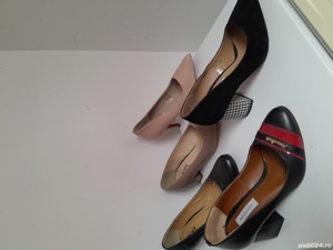 vand pantofi noi din piele naturala 20 lei perechea se vinde tot stocul de 150 perechi