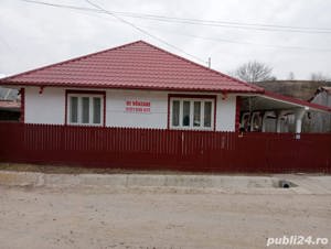 Casă de vânzare la țară 