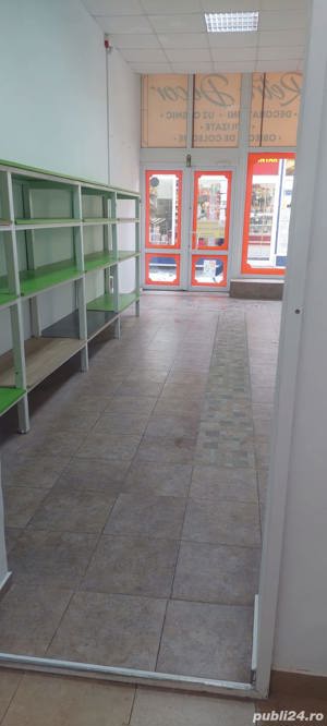 Inchiriez spatiu comercial