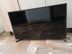 Vând Smart tv Samsung pentru piese