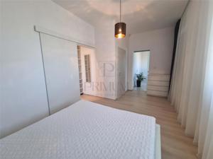 Triplex pe colt cu 2 fronturi stradale – Eleganta si confort in Dumbravita - imagine 19