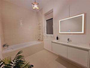 Triplex pe colt cu 2 fronturi stradale – Eleganta si confort in Dumbravita - imagine 18