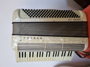 Vand acordeon hohner carmen ii m - imagine 2