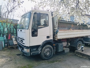 Autobasculantă de închiriat 