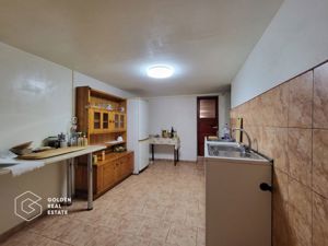 Casa de vacanta, teren 2500 mp, sat. Casoaia - imagine 9