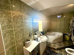 Casa moderna, 2 corpuri de cladire, teren 1000 mp, zona Aradul Nou - imagine 10