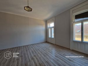Apartament 3 camere renovat, ultracentral, etaj 3, cladirea Catedralei Catolice - imagine 4