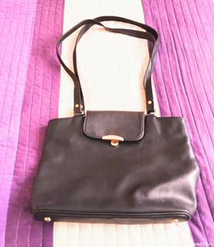 Geantă ca nouă din piele din Franța pentru femei 