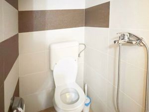 Apartament 1 camere - 300 Euro - Zona Complex Studentesc - imagine 8