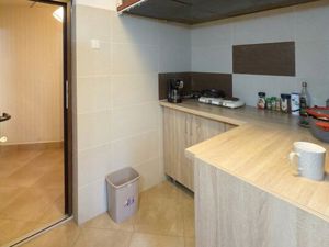 Apartament 1 camere - 300 Euro - Zona Complex Studentesc - imagine 9