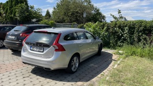 VOLVO V60 Plug in hybrid 4x4 an 2016 , 295 cai putere - imagine 7 VOLVO V60 Plug in hybrid 4x4 an 2016 , 295 cai putere - imagine 7