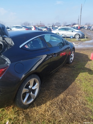 Opel astra j GTC  - imagine 2 Opel astra j GTC  - imagine 2