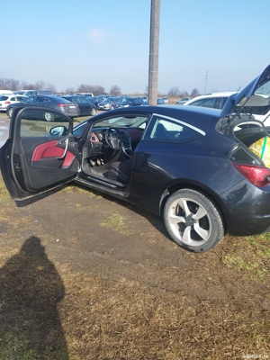 Opel astra j GTC  - imagine 5 Opel astra j GTC  - imagine 5