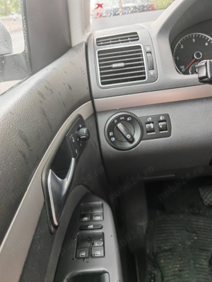 VW Touran 1.6TDI - 2013 | Automata DSG | Inmatriculata Ro 14.06.24 - imagine 8