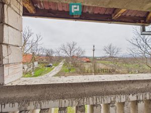 Casă la roșu în localitatea Almaș, Arad. - imagine 15