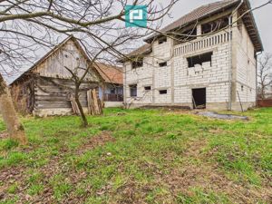 Casă la roșu în localitatea Almaș, Arad. - imagine 9