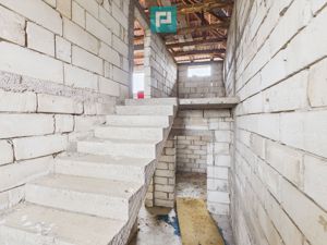 Casă la roșu în localitatea Almaș, Arad. - imagine 6