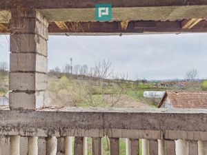 Casă la roșu în localitatea Almaș, Arad. - imagine 14