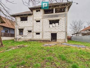 Casă la roșu în localitatea Almaș, Arad. - imagine 10