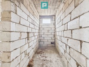 Casă la roșu în localitatea Almaș, Arad. - imagine 11