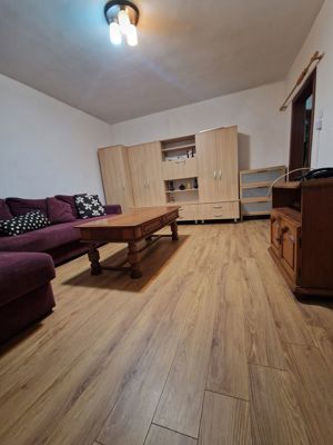 Vanzare Apartament 2 Camere intre Nerva Traian si Mall Vitan, Centrala Proprie