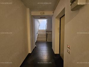 Apartament deosebit 2 camere, etajul 3, semidecomandat, cu parcare, Bogdăneștilor, colț cu Mendeleev - imagine 11