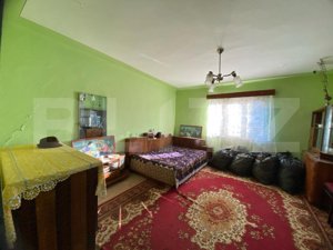 Casa veche cu 4 camere,  teren 1800 mp, Henig - imagine 8