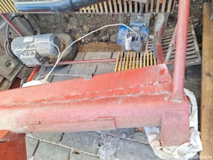 Vând mașină de  desfăcut porumb  - imagine 2