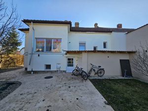 Casa mare, solida, Timisoara, D+P, 5 camere, 2 bai, Zona Lipovei