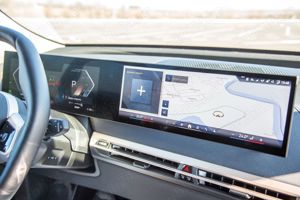 Bmw ix  40 m - imagine 8