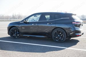 Bmw ix  40 m - imagine 3