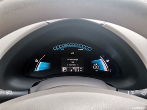 Nissan Leaf 2011 electric (baterie schimbata) - imagine 5